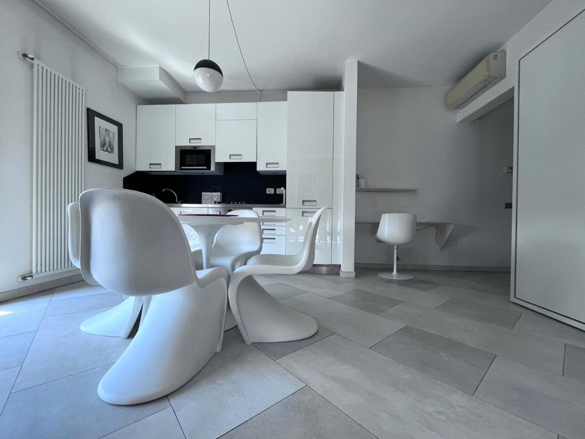 Villa Fenix Milano Екстер'єр фото