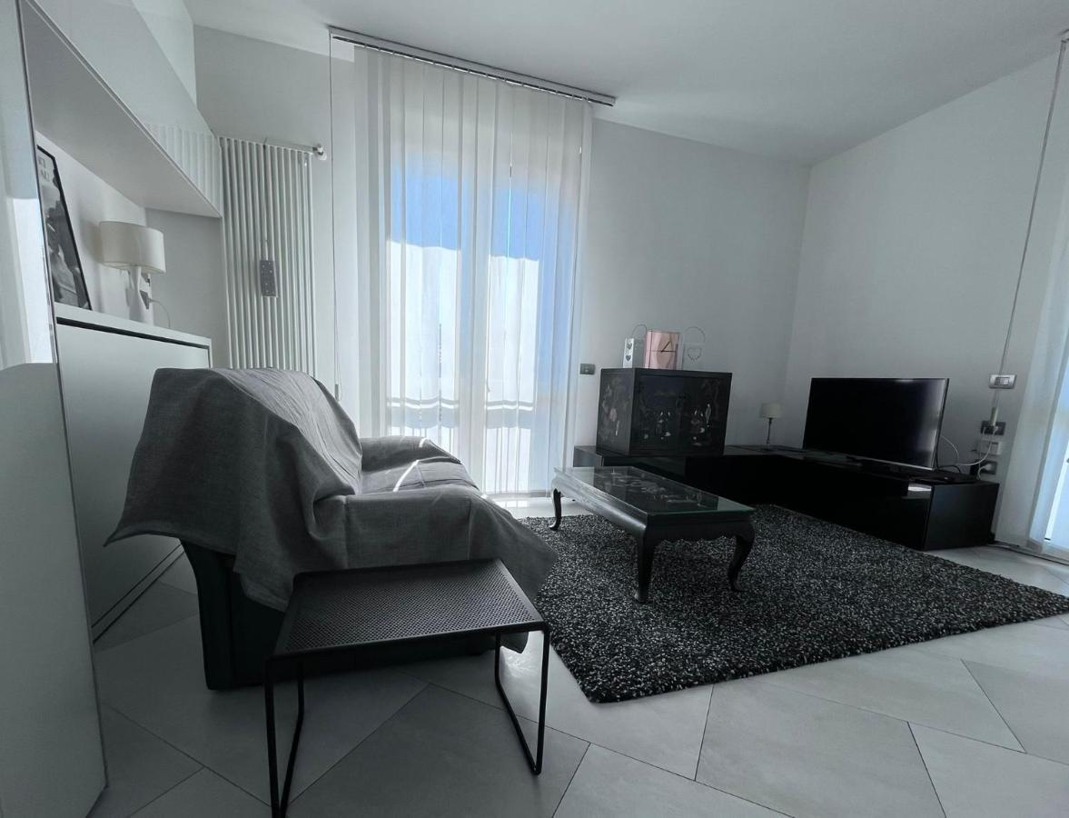 Villa Fenix Milano Екстер'єр фото